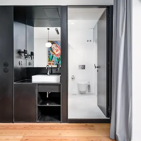 Guest house Limehome Rua Oliveiras